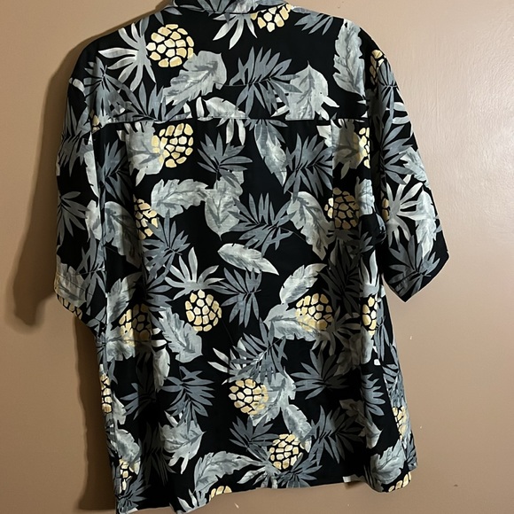 100% silk vacation Hawaiian shirt oversized  vintage. B7 - Picture 5 of 5